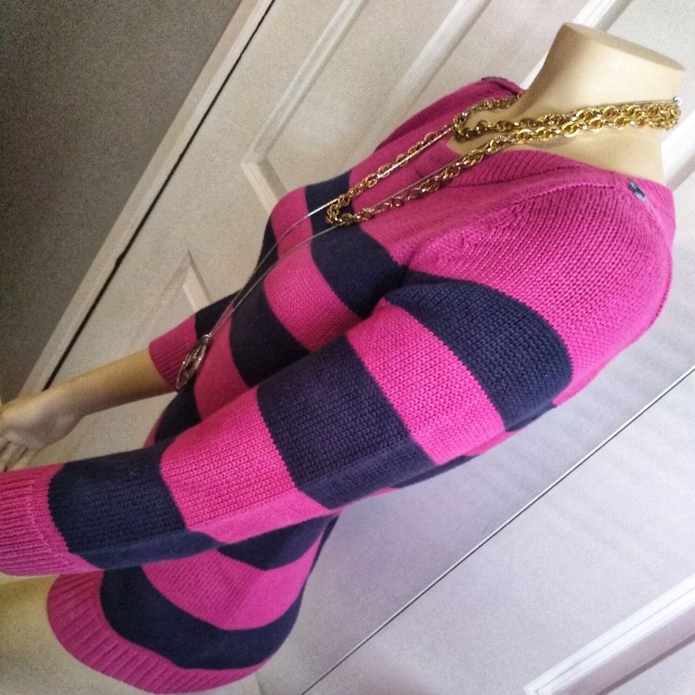 Banana Republic sweater size small